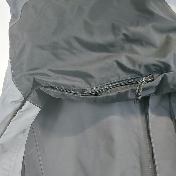 SEE NEW LISTING Men's The North Face Hyvent Waterproof Jacket - Picture 5 of 13